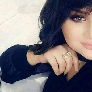 Meet your Posher, Elina